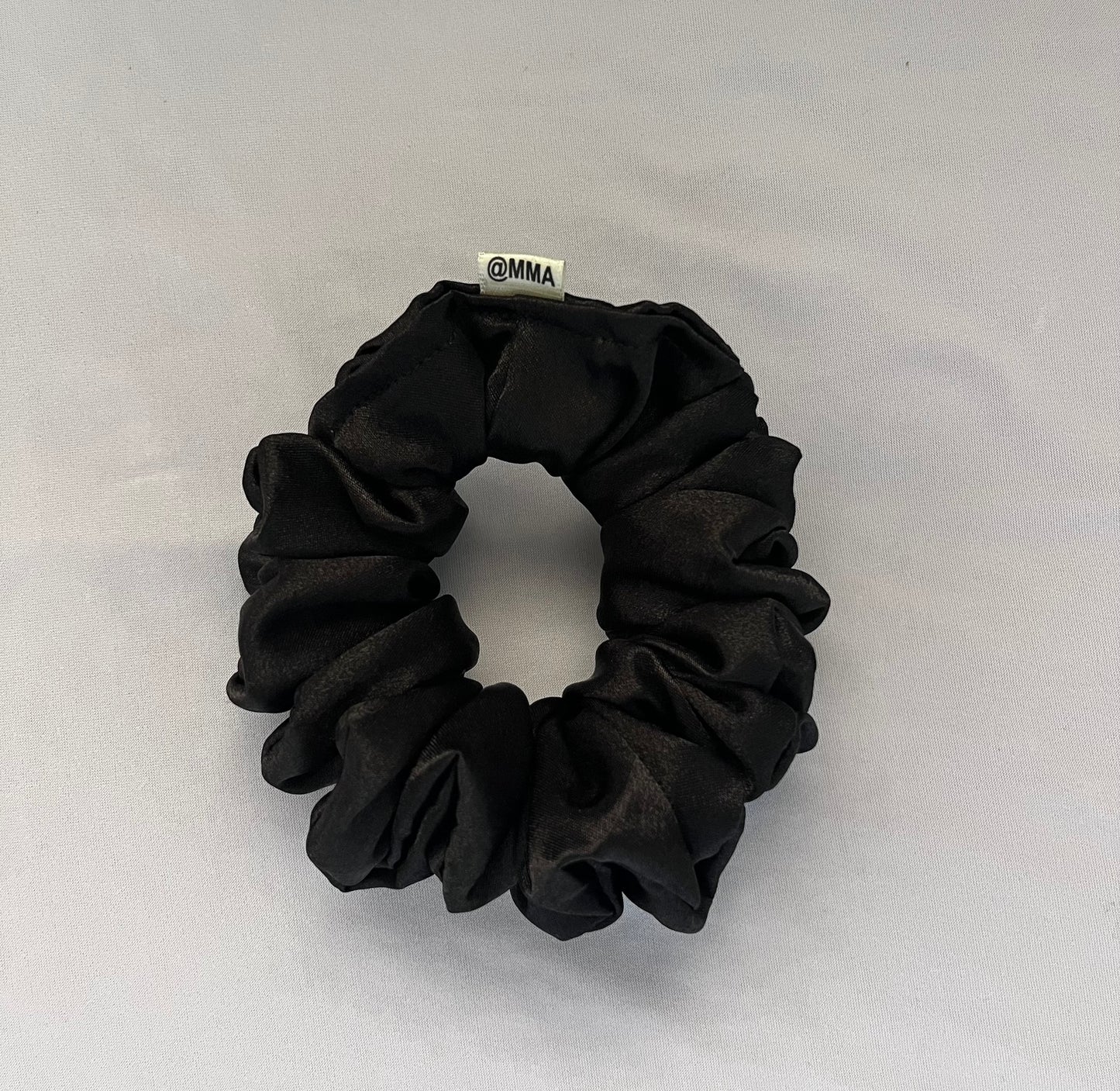 Satin scrunchies🍓